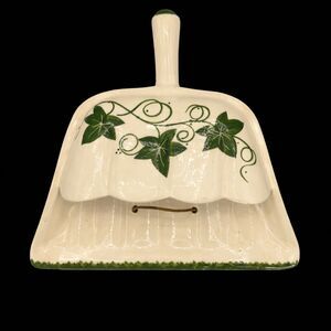 Vintage Porcelain Wall Pocket 1950s Dust Pan Ivy Pattern